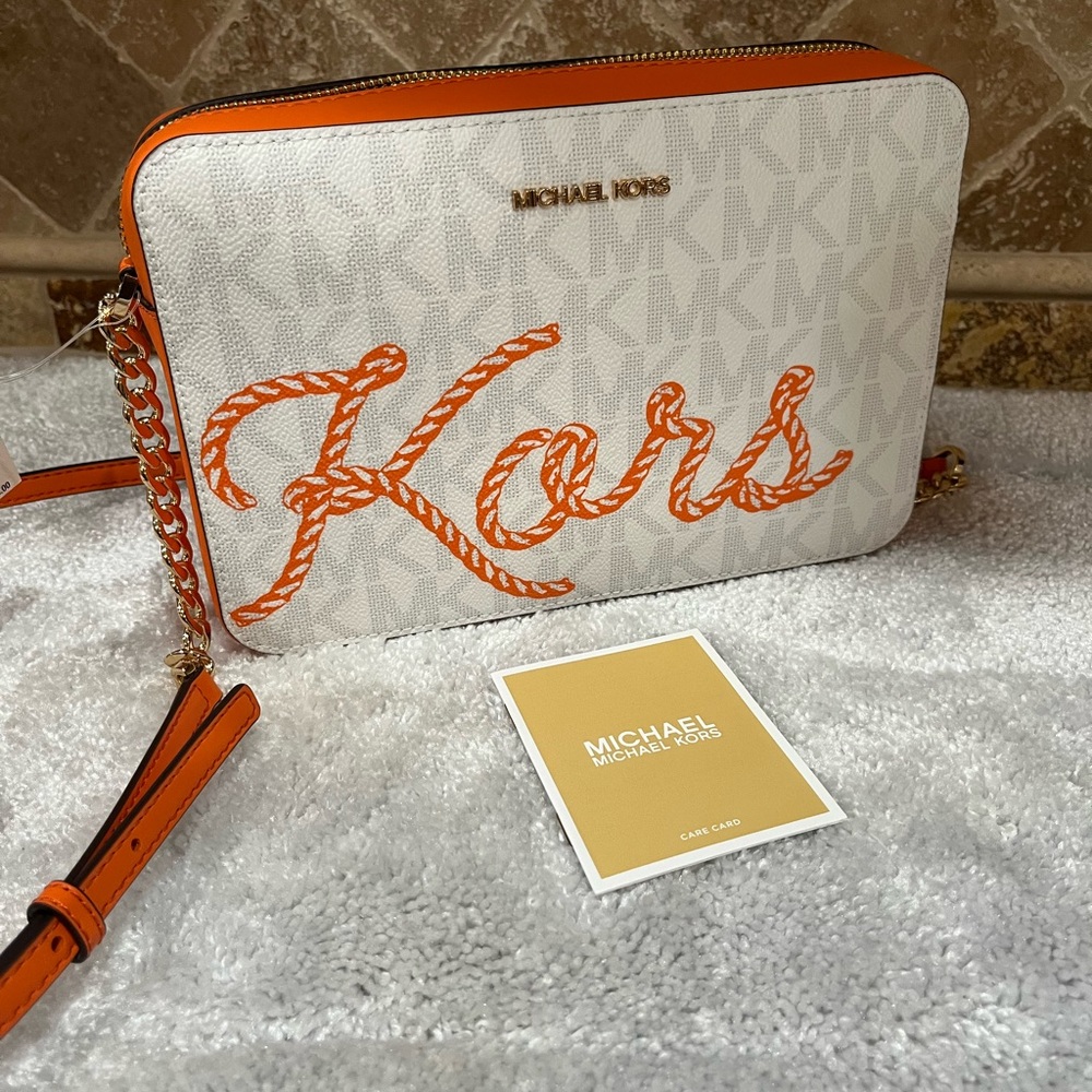 Michael Michael Kors Large Crossbody bag. Orange/white. New with tags